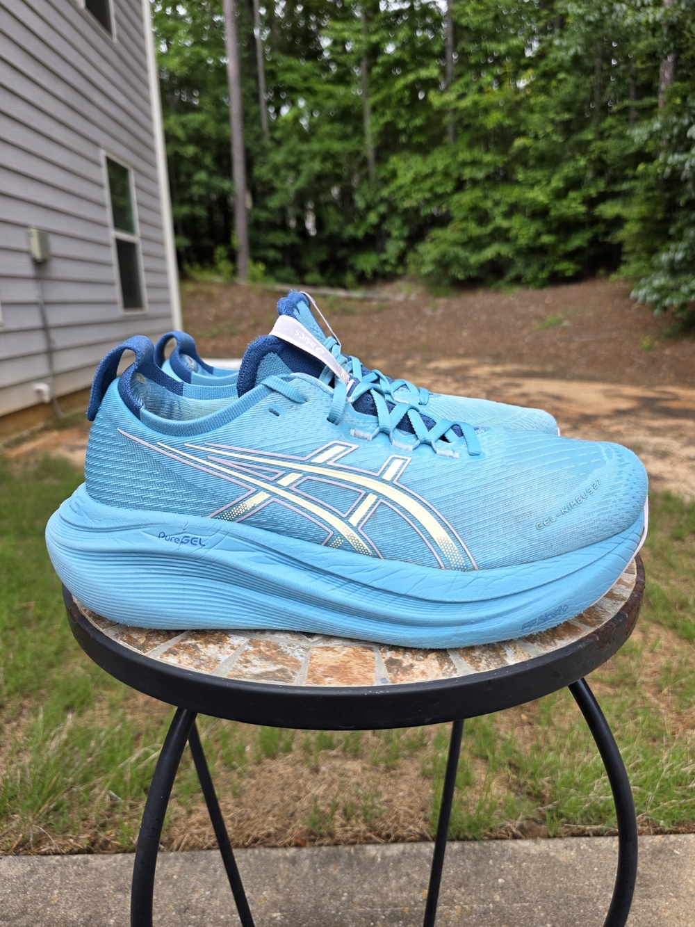 Asics Gel-Nimbus 27 1012B753 Stillwater/Cream Running Shoes Sneakers Women Sz 10